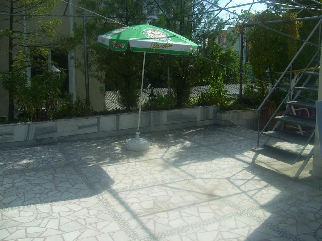 Family Hotel George سفيلين جراد الغرفة الصورة