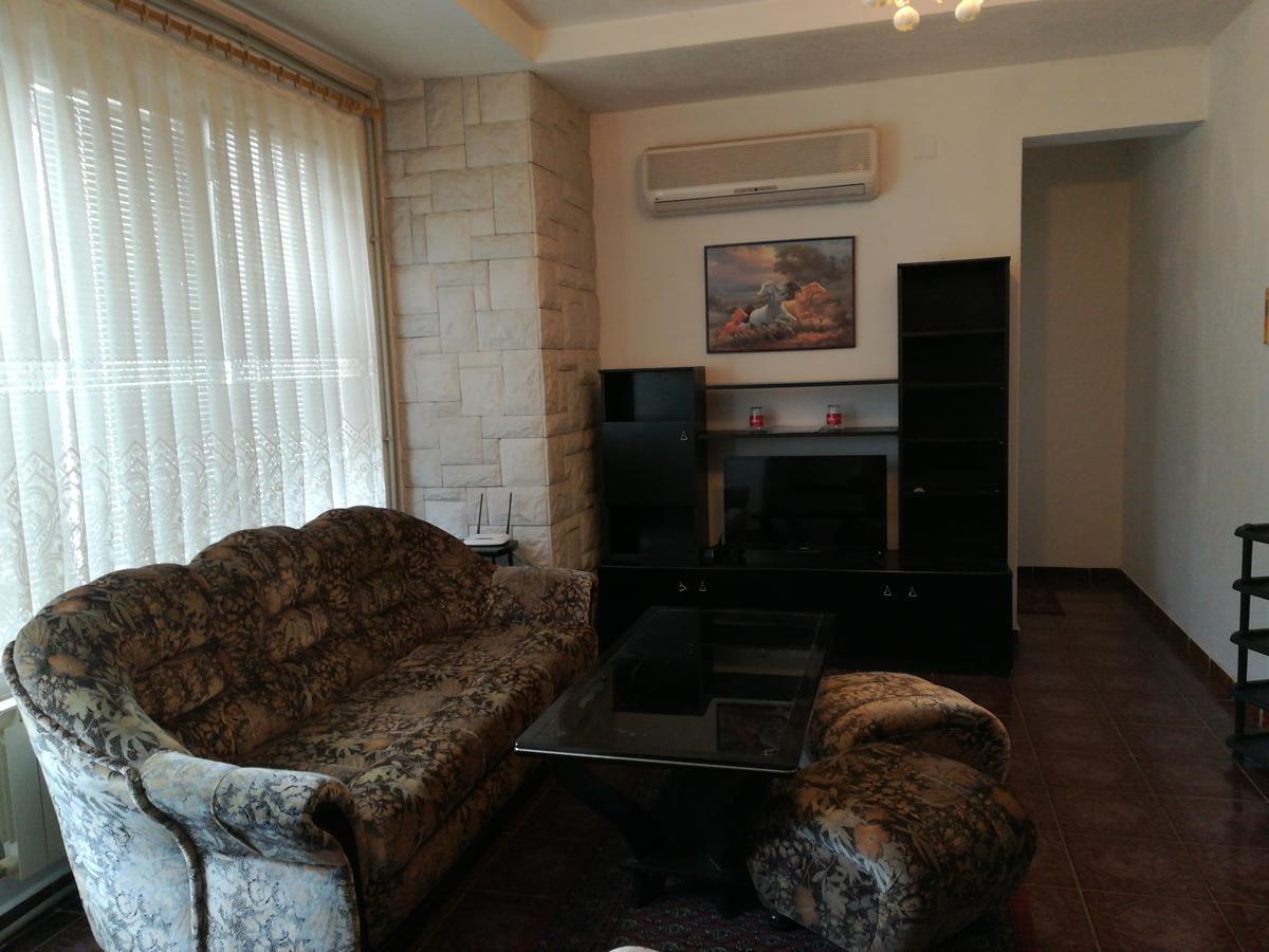 Family Hotel George سفيلين جراد المظهر الخارجي الصورة